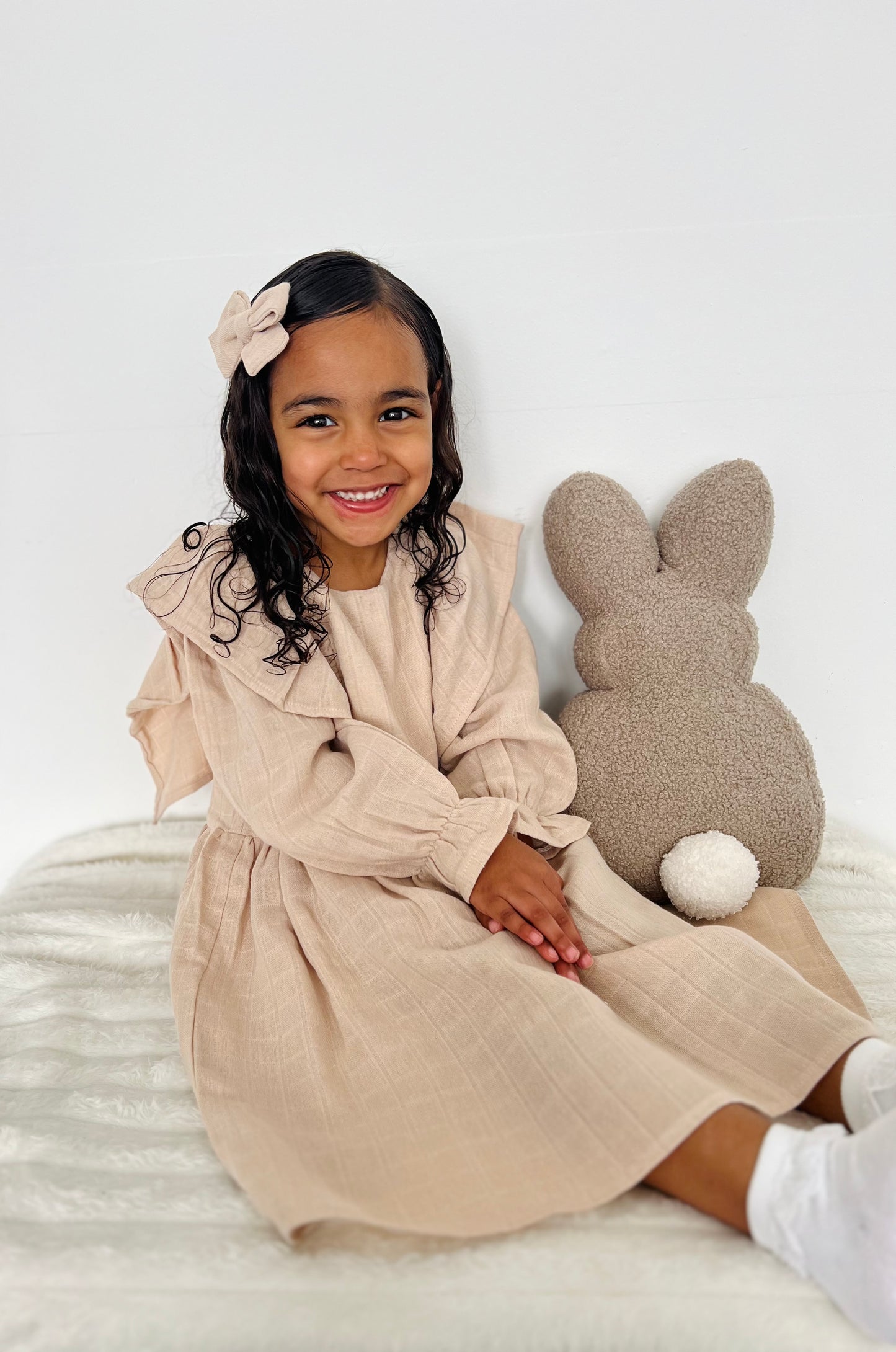 The Charlotte dress in oat