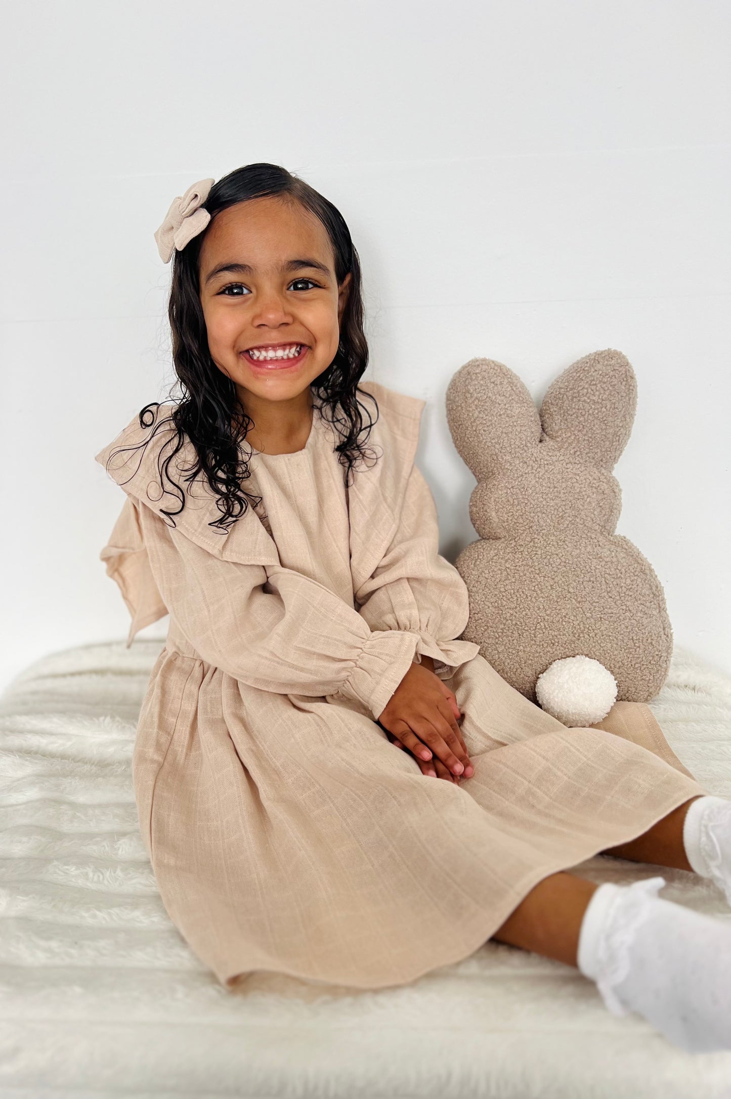 The Charlotte dress in oat