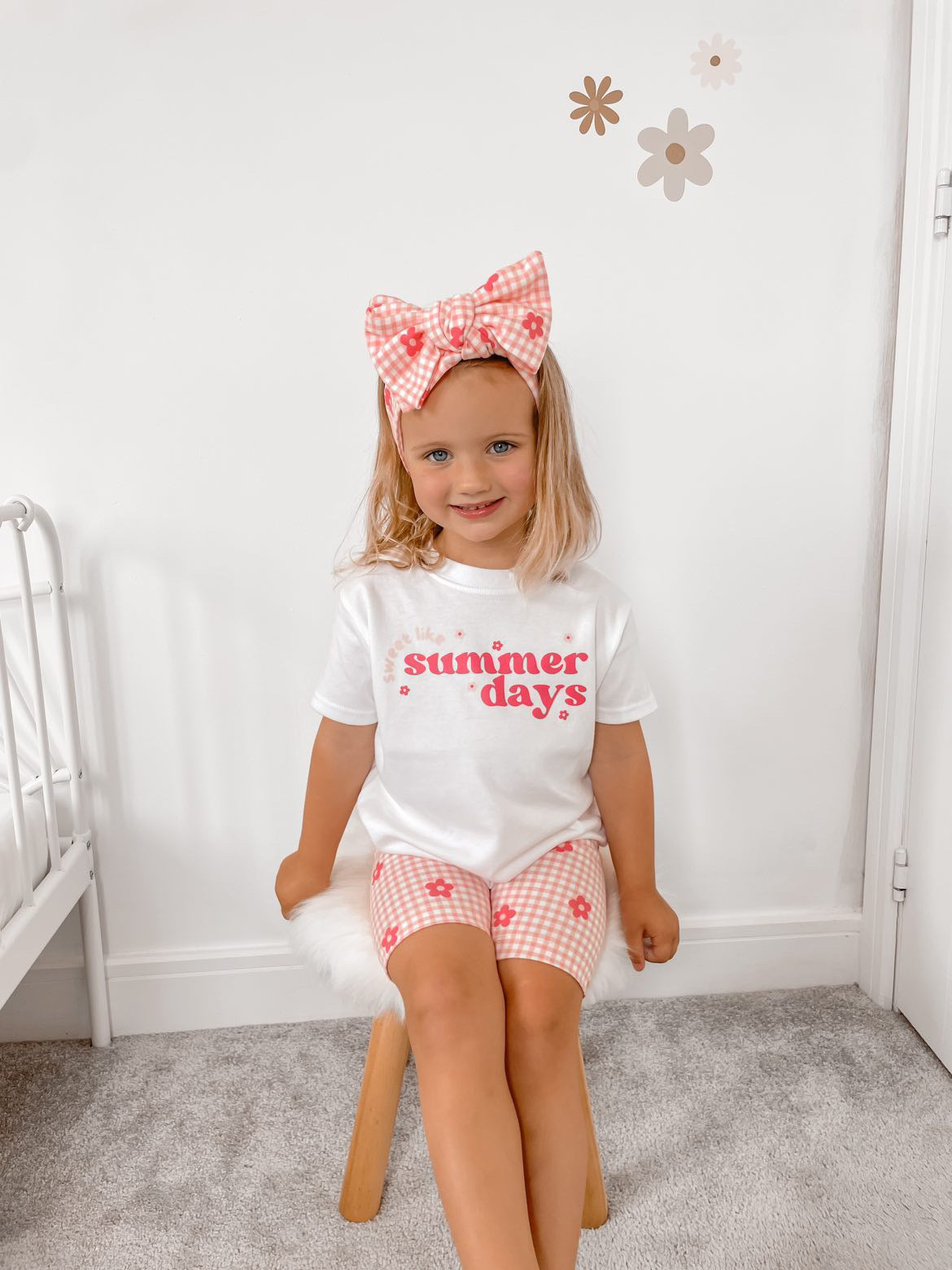 The Daisy cycling shorts and chunky top knot-sold as a set