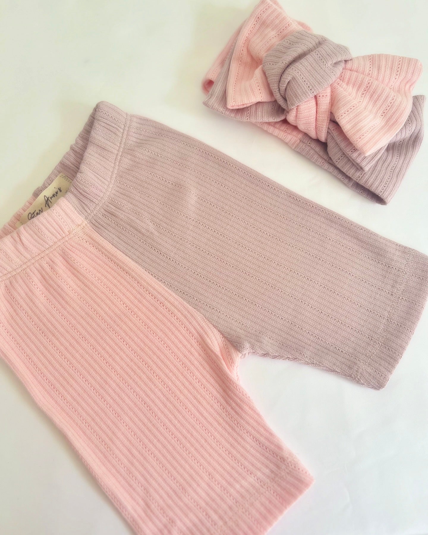 The Skylar two toned cycling shorts and chunky top knot-sold as a set