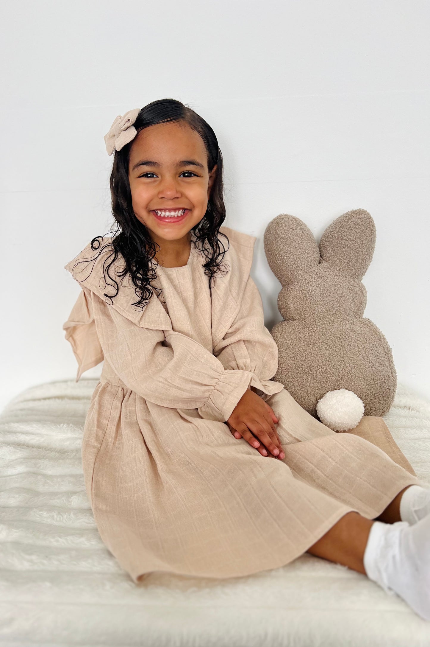 The Charlotte dress in oat