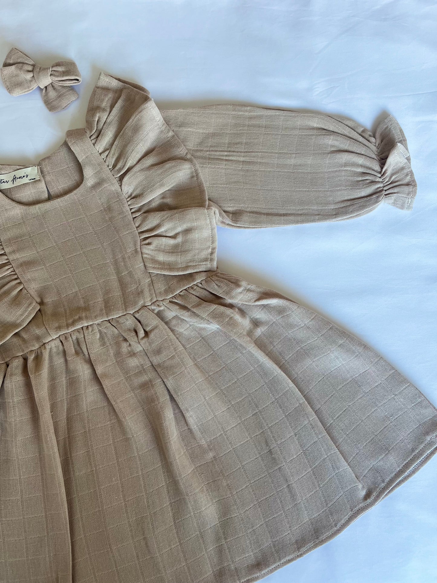 The Charlotte dress in oat