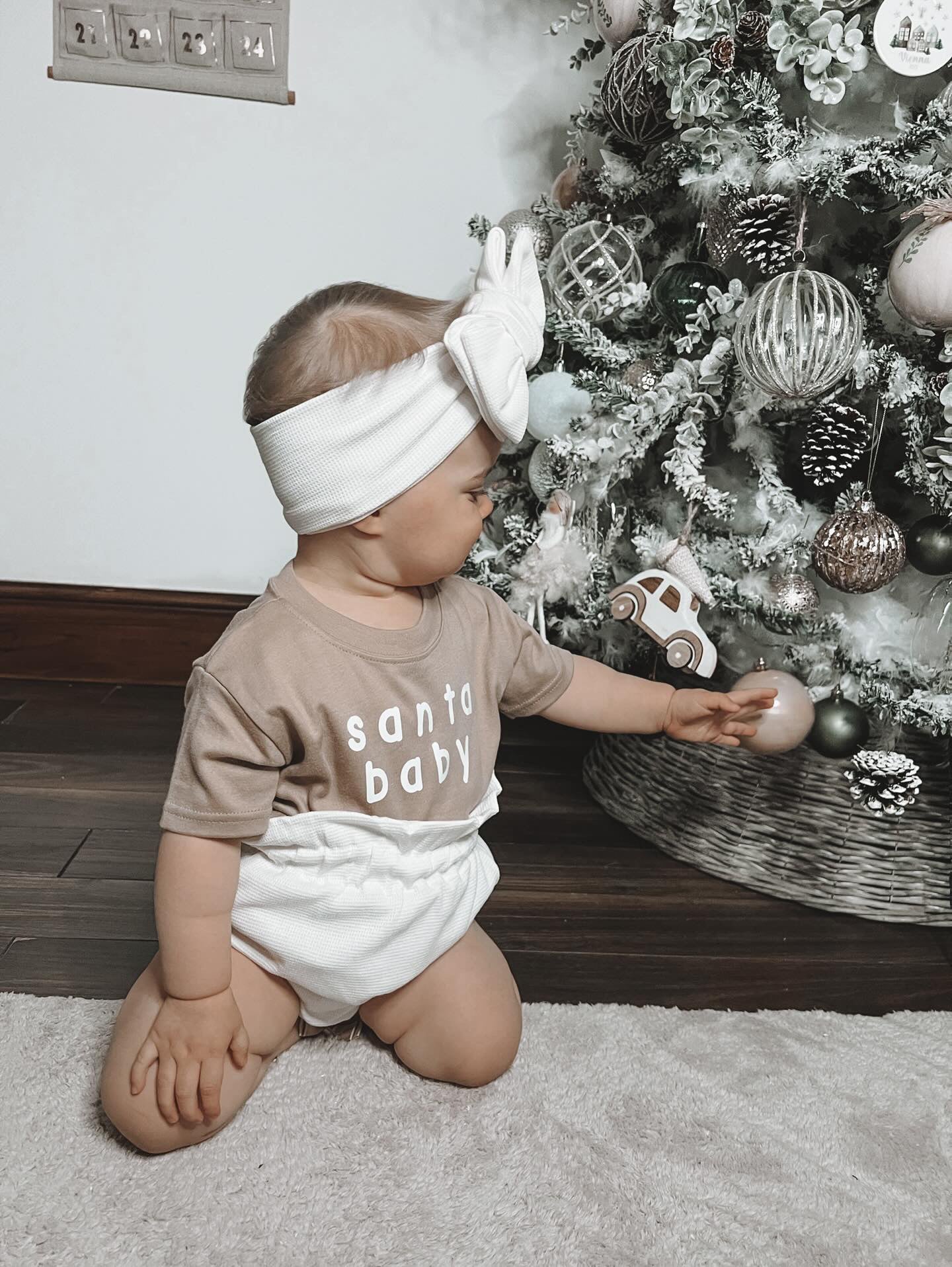 White Christmas Mylah chunky top knot