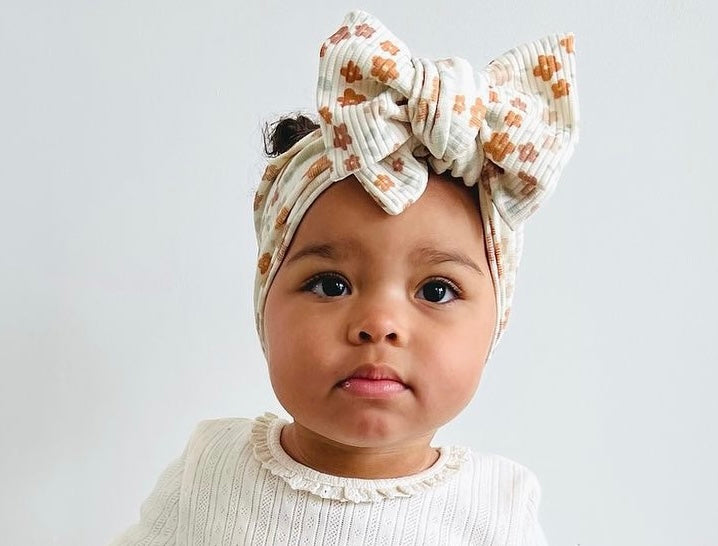The Ariella chunky top knot