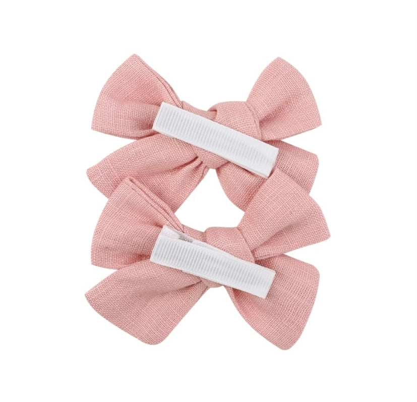 Pig tail clips