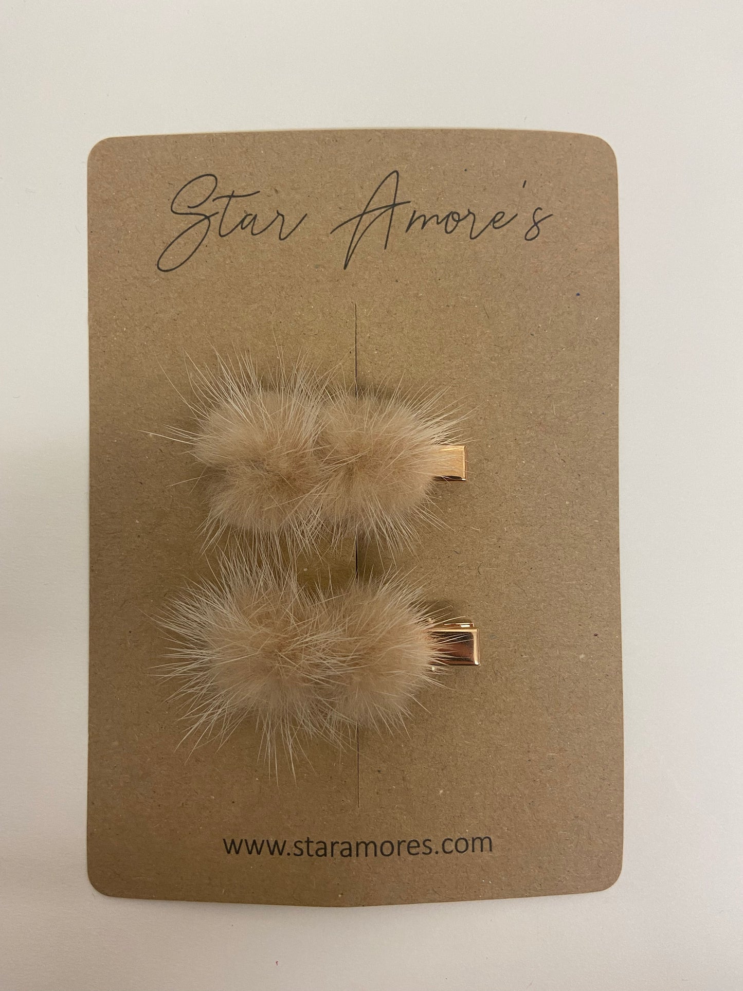 Luxury pom clips