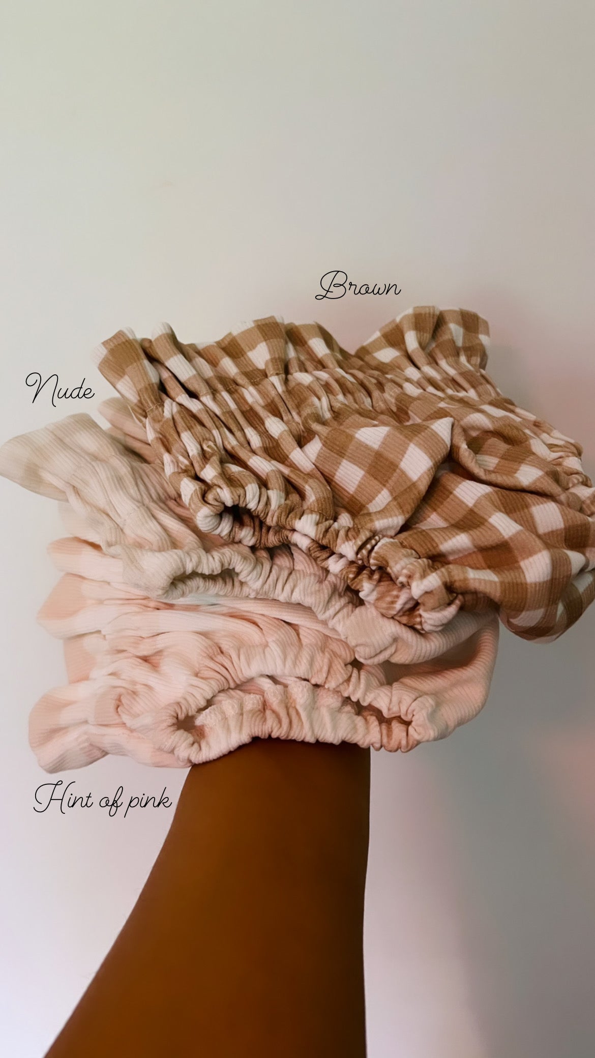 Hint of pink Iris gingham bloomers