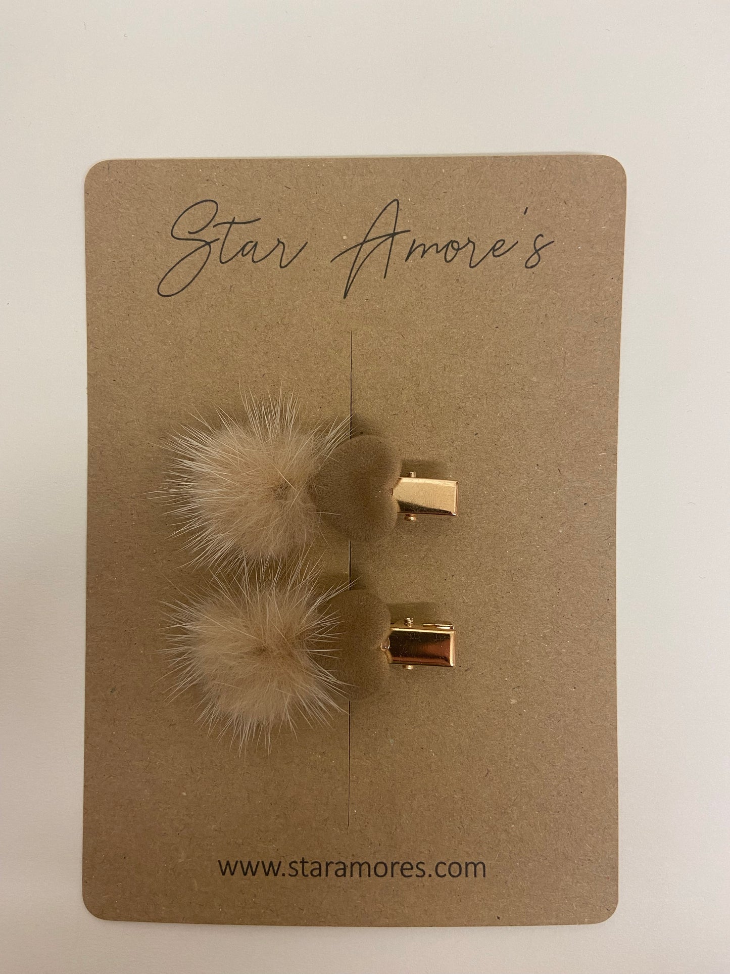 Luxury pom clips