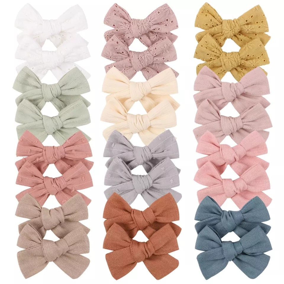 Pig tail clips