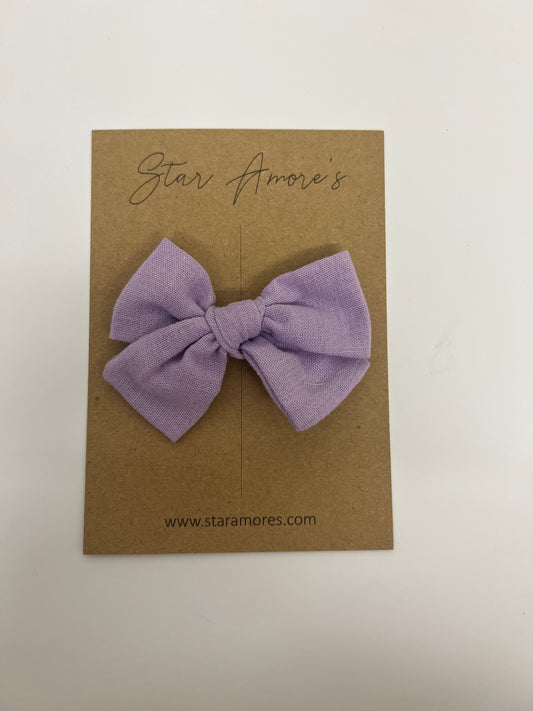 Lilac linen clip