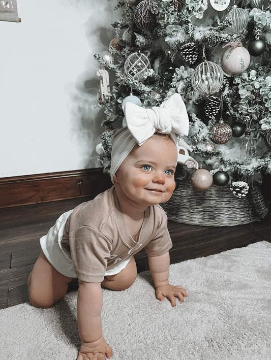 White Christmas Mylah chunky top knot