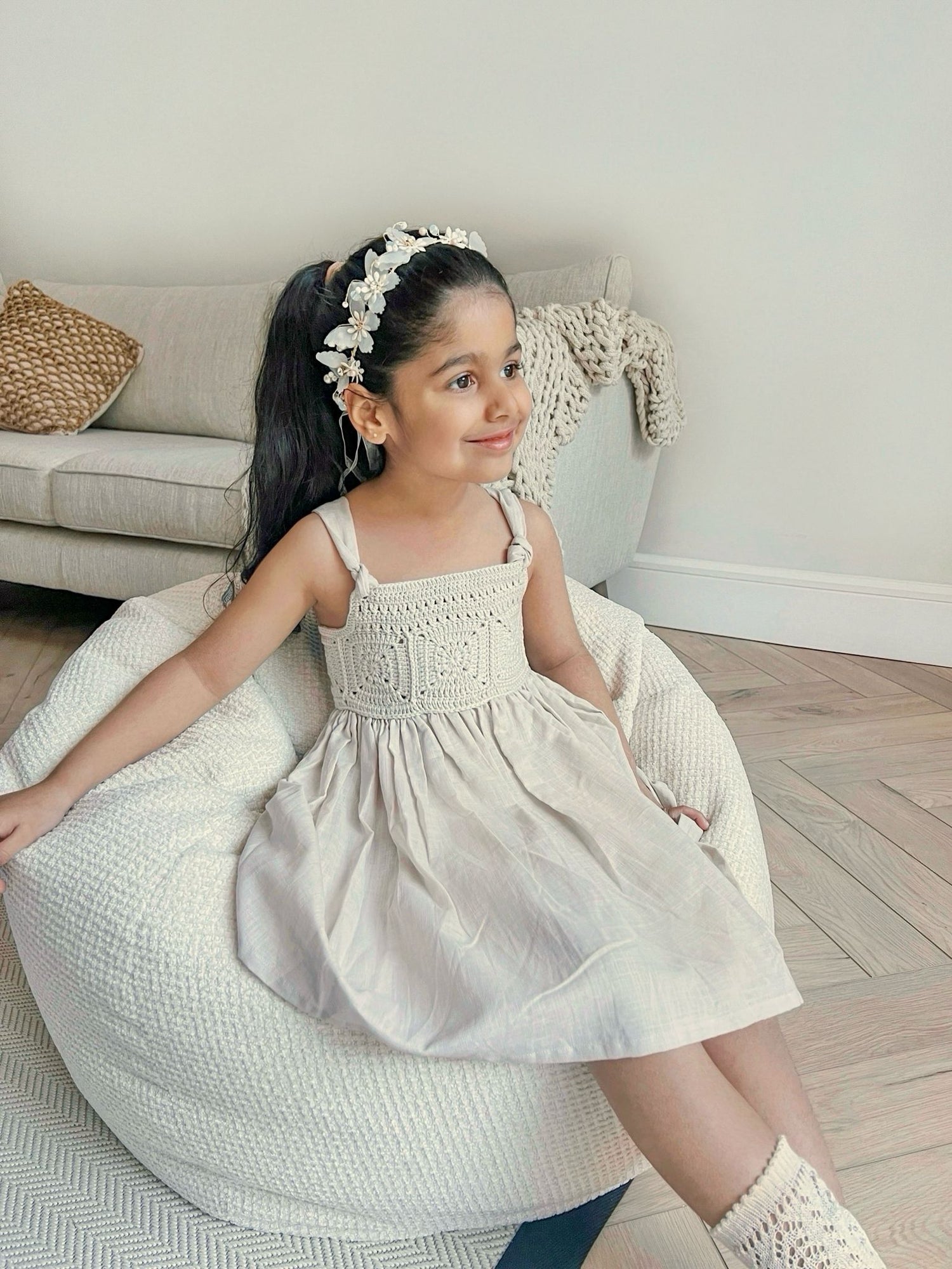 The crochet dress in stone Star Amore's The crochet dress in stone Star Amore's